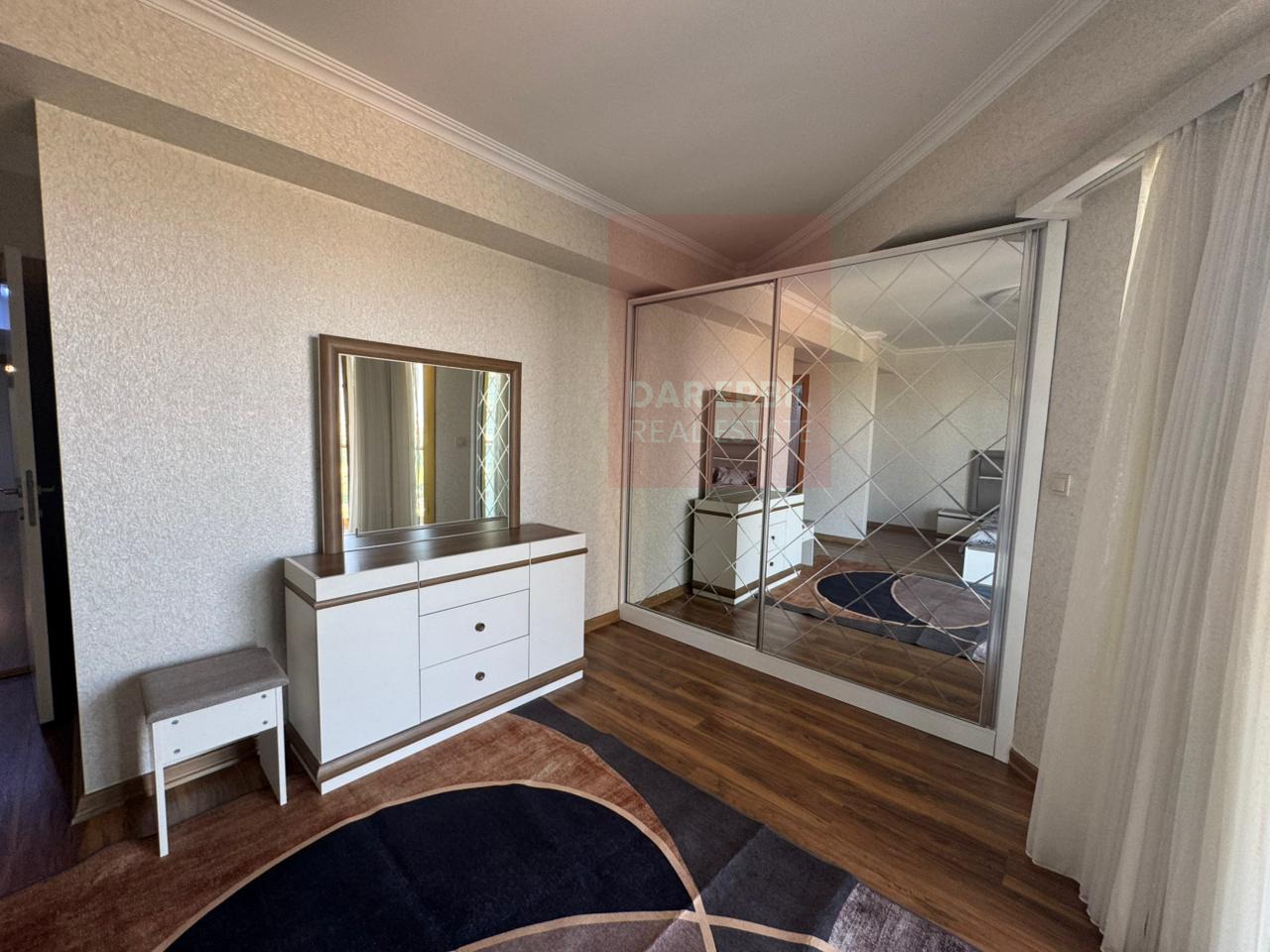 Roya Towers - Image 6